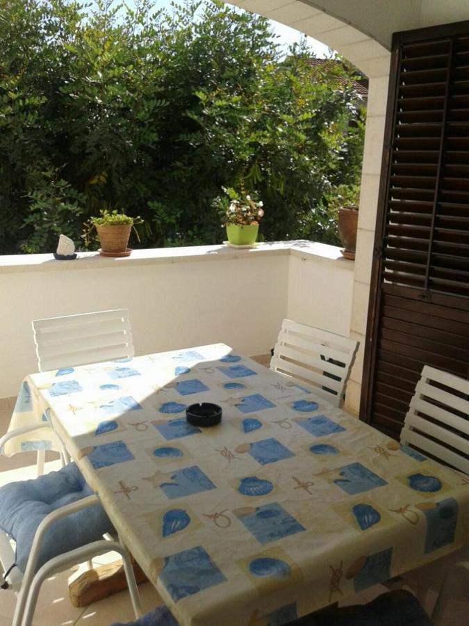 Apartments Magda Supetar Extérieur photo