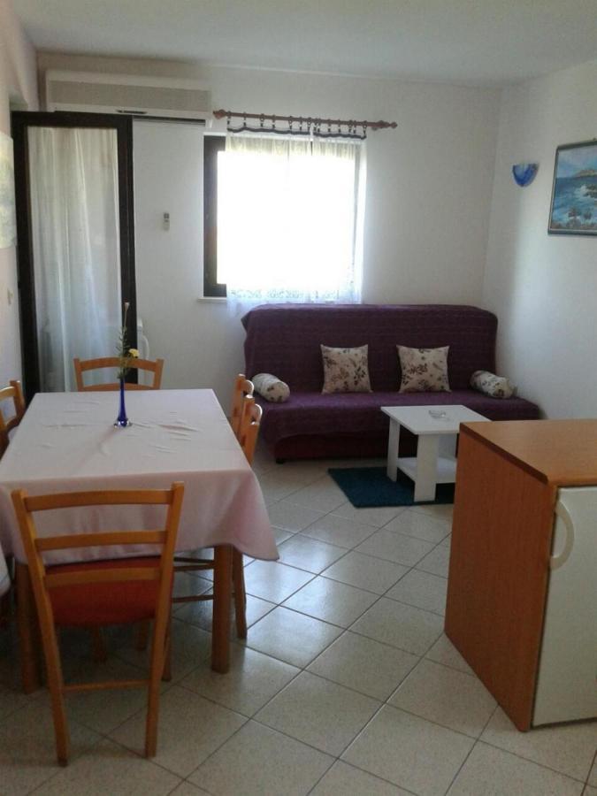 Apartments Magda Supetar Extérieur photo